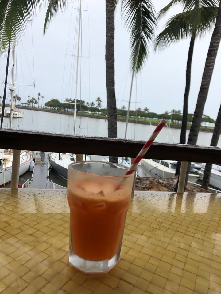 review photo of Hawaii Yacht Club Fresh Pressed Juice shared by @ismekells on 13 Jan 2020 - review