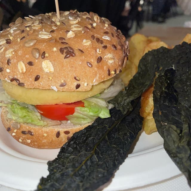 Foto del piatto “Burger di ceci”