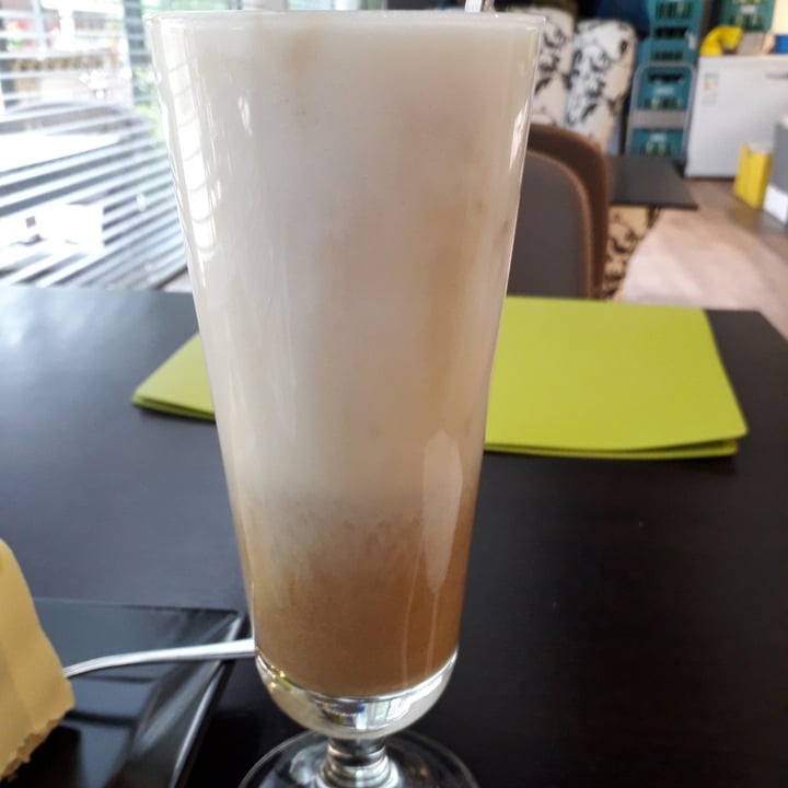 photo of Loving Hut Cafe Latte shared by @michii on  28 May 2022 - review