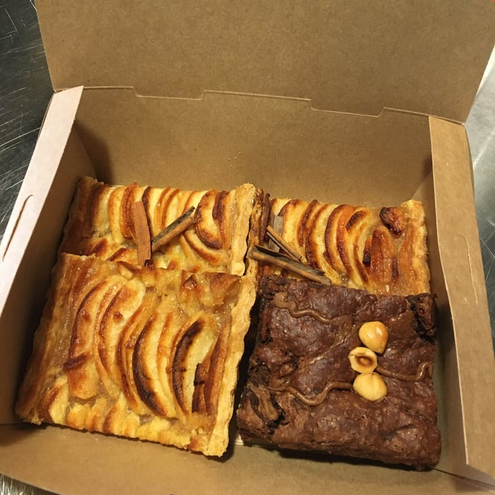 photo of Anana Coffee|Food Apple pie shared by @psychophski on  23 Dec 2020 - review