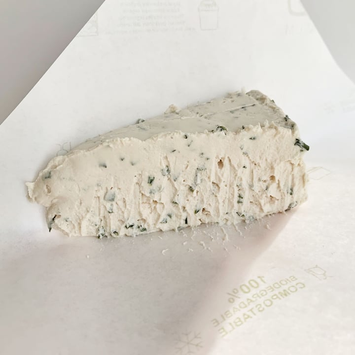 review photo of Tortamiacasa Cremoso anacardi e erba cipollina shared by @lisallis on 13 Apr 2022 - review