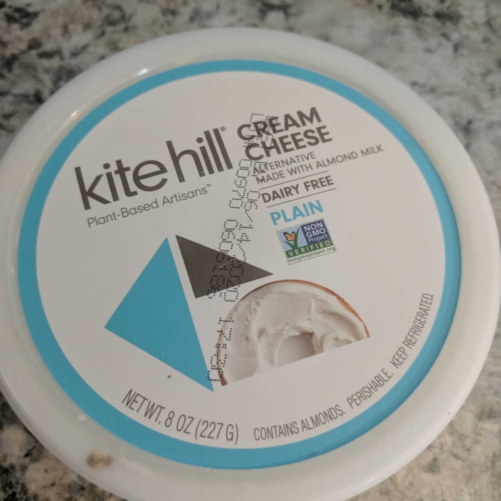 photo of Kite Hill Cream Cheese Alternative Plain shared by @earthoriginlife on  01 Jun 2020 - review
