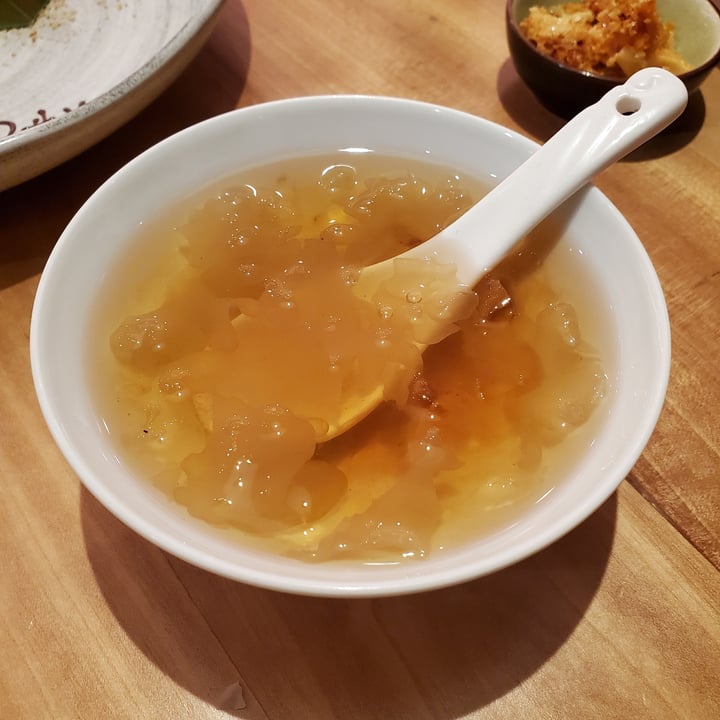 photo of Miss Lee 李好純 Pearl Peach Gum & Longan Sweet Soup shared by @moosewong on  30 Nov 2022 - review