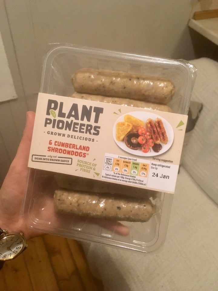 photo of Plant Pioneers Shroomdogs shared by @actofcynic on  21 Jan 2020 - review