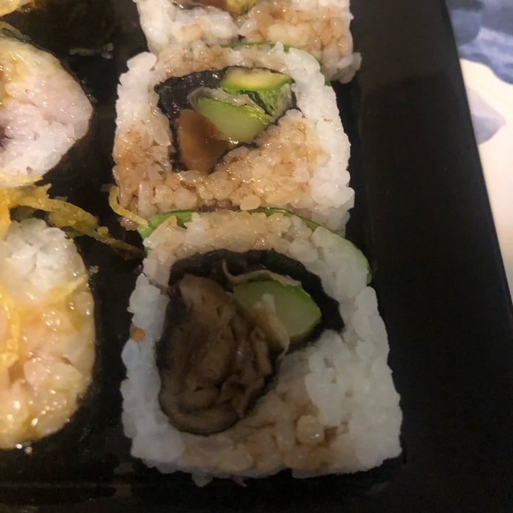 photo of Jiro Sushi - Sucursal Belgrano Sushi Vegano shared by @eugewarashi on  07 Apr 2022 - review