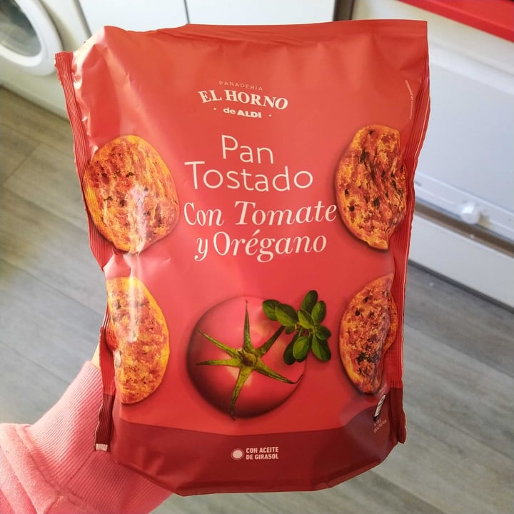 photo of El Horno de Aldi Pan tostado con tomate y orégano shared by @zzzcos on  21 Mar 2021 - review