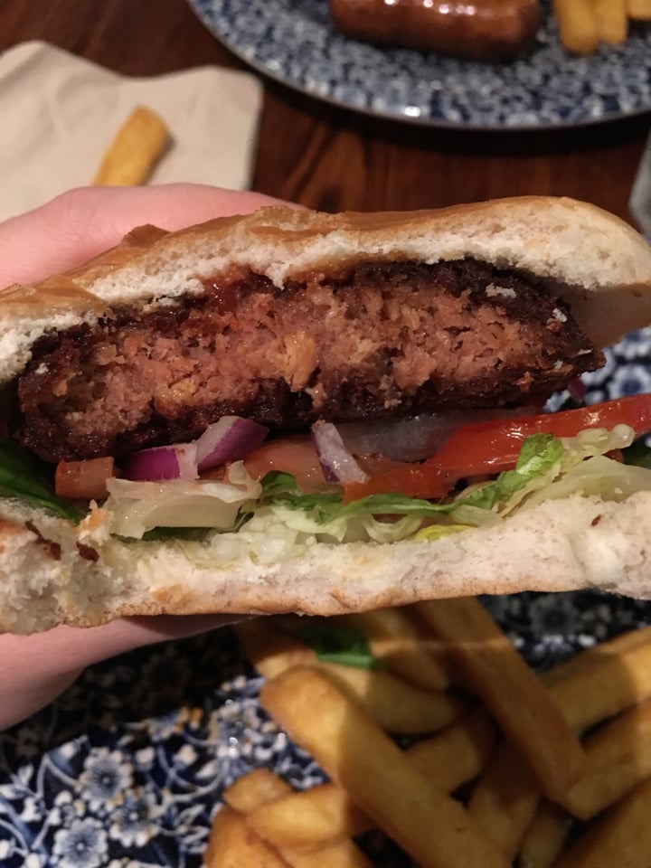 photo of Weatherspoons Pubs Vegan burger shared by @laurapratt on  29 Dec 2019 - review