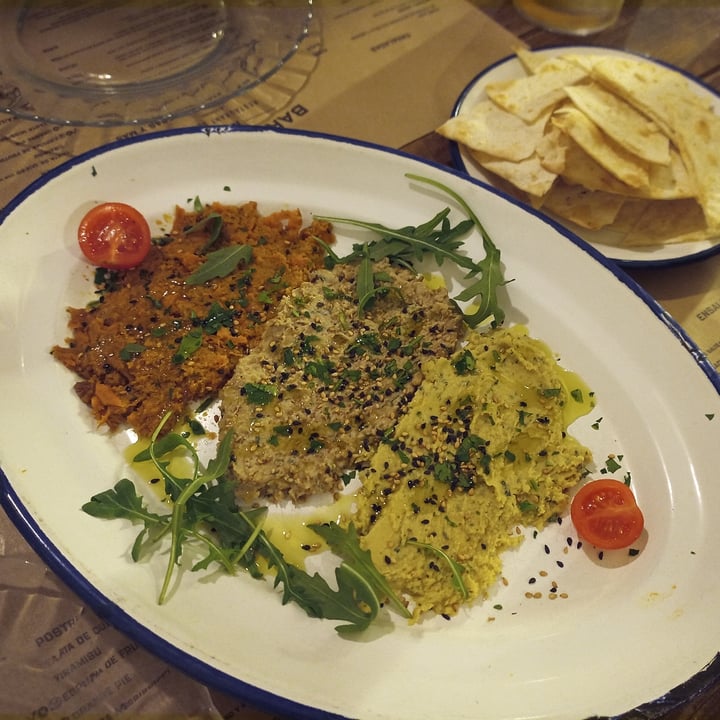 review photo of Barlovento Selección De Hummus shared by @larabc on 27 Feb 2022 - review