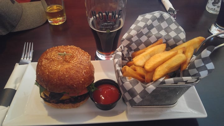 photo of Coach and Horses (Temporarily closed) Beyond Meat Burger shared by @smashy on  21 May 2018 - review