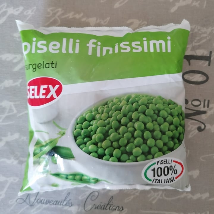photo of Selex Piselli finissimi shared by @govegan2020 on  09 Sep 2022 - review