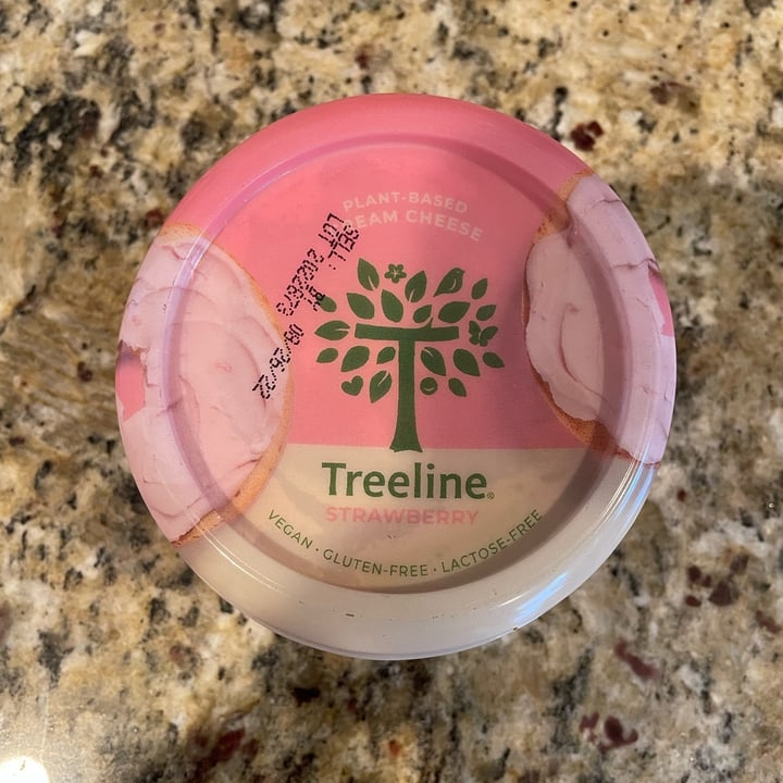 photo of Treeline Cheese Strawberry Cream Cheese shared by @christine- on  14 Aug 2022 - review