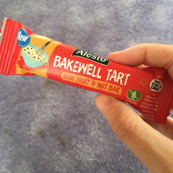 photo of Alesto Bakewell Tart Raw Fruit & Nut Bar shared by @emmajwheeler on  22 Aug 2020 - review