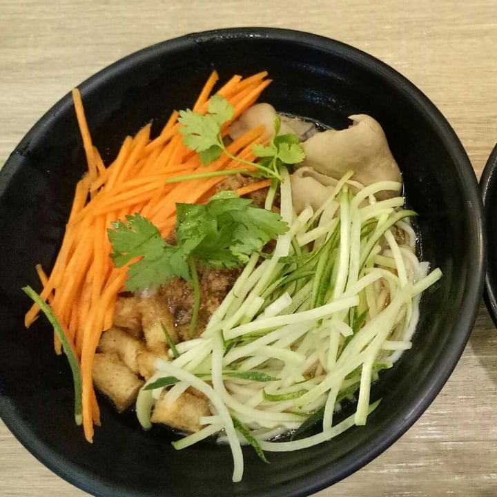 photo of GreenDot Westgate Shitake Mushroom Sauce Noodles shared by @konafong5516 on  23 Jun 2019 - review