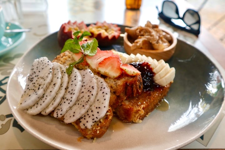 photo of Rosie's cafe Vegan French Toast shared by @kaylabear on  26 Nov 2019 - review