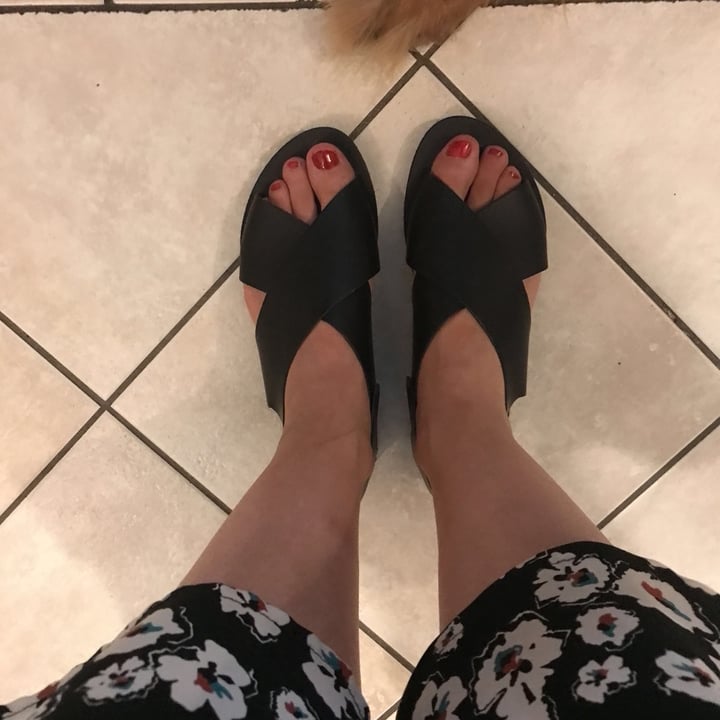 photo of Vegan Shoes Veganshoes shared by @giuliascarpone on  01 Jun 2022 - review