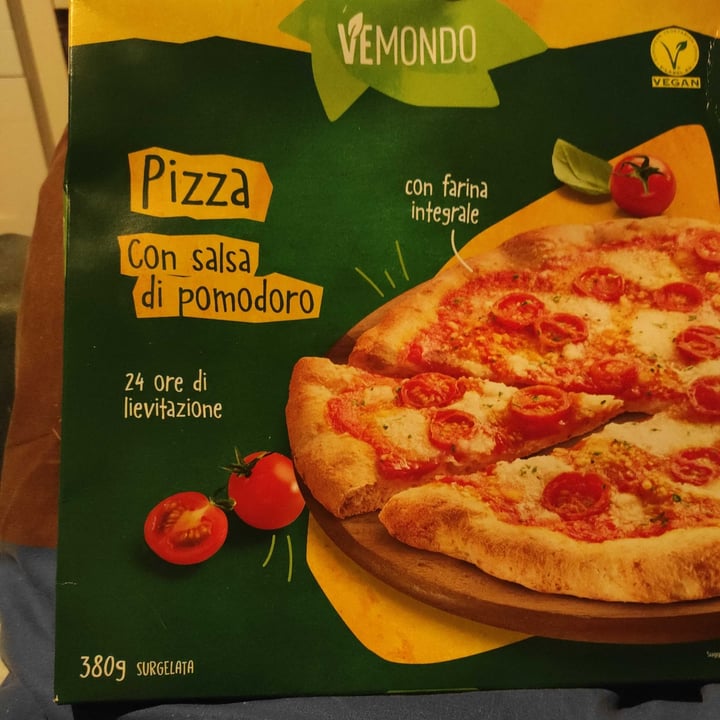 photo of Vemondo Pizza con Salsa di Pomodoro shared by @myriamjaelriboldi on  18 Oct 2021 - review
