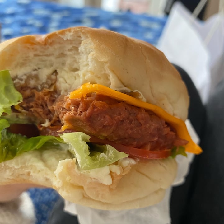 photo of iVeganEAT! Bacon Cheese Burger shared by @marta1987 on  31 Mar 2022 - review