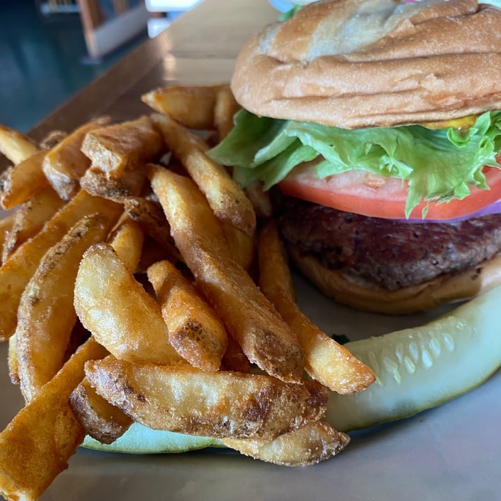 photo of Upland Brewing Co Impossible Burger shared by @kristyahimsa on  23 Apr 2021 - review