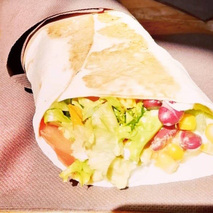 photo of Fala'Feel Piacenza Burrito Vegano shared by @micheladallavalle on  19 Mar 2022 - review