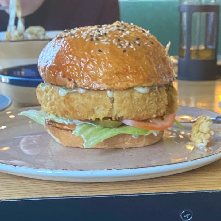 photo of Brent Cafe Vegetarian Burger shared by @doriii on  25 Nov 2021 - review