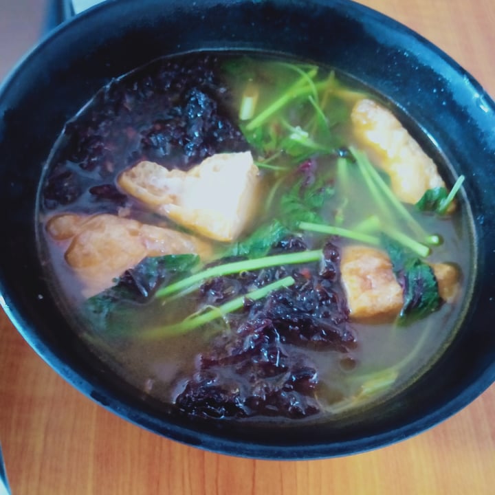 photo of Vegetarian Villas tomyum yong tau foo shared by @veganspicegirl on  03 May 2022 - review