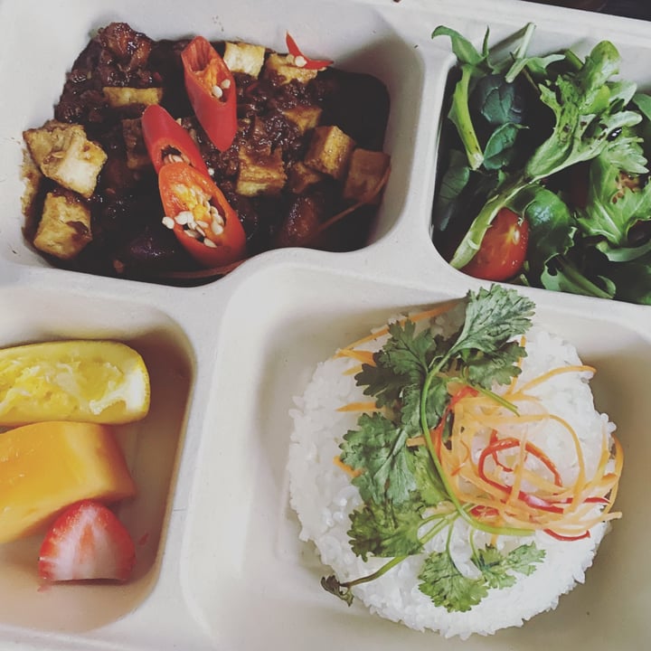photo of Green Common Singapore Eggplant & Beef Bowl shared by @mags21 on  08 Aug 2021 - review