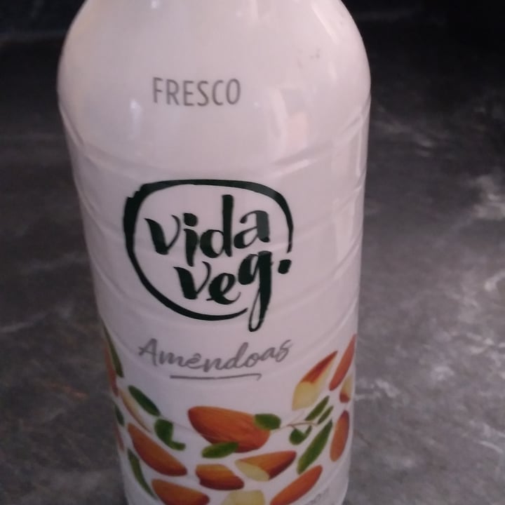 review photo of Vida Veg bebida fresca de amendoas shared by @roxinha on 09 Nov 2022 - review