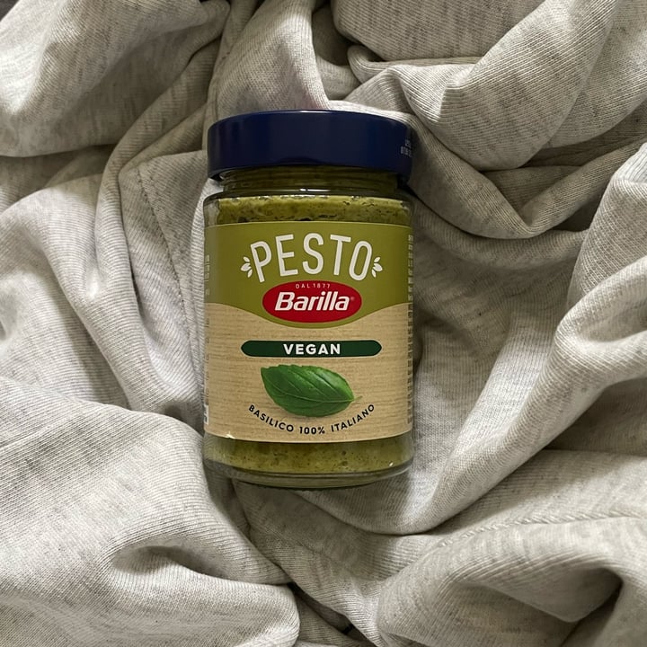 photo of Barilla Pesto Vegan shared by @violi on  17 Nov 2022 - review