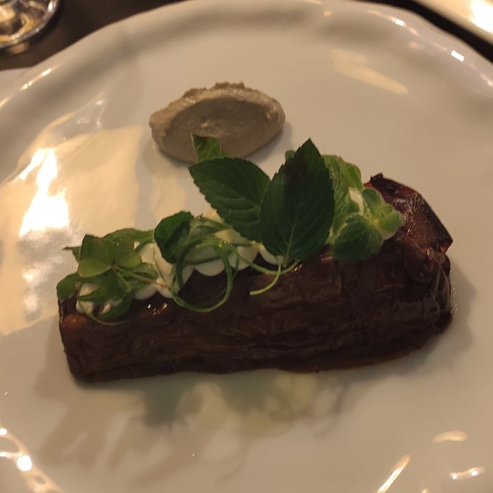 photo of Capra e Cavoli vegetariano, vegano e pesce Melanzana Laccata Con Tofu Alle Erbe shared by @bluekosmos on  09 Nov 2022 - review