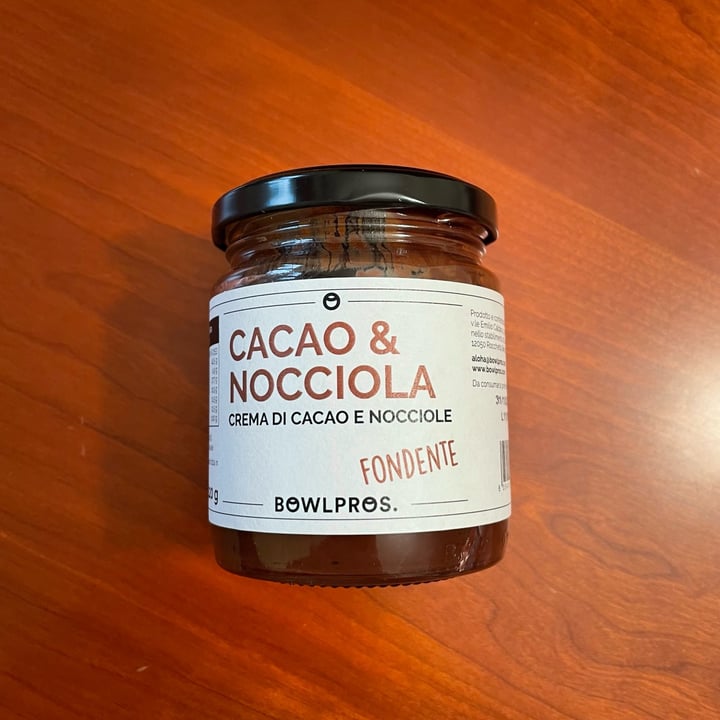 photo of Bowlpros Crema cacao e nocciola fondente shared by @martagnata on  02 Jan 2022 - review