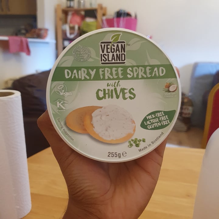 review photo of Vegan island Chives Vegan Spread shared by @rickveg on 29 Sep 2021 - review