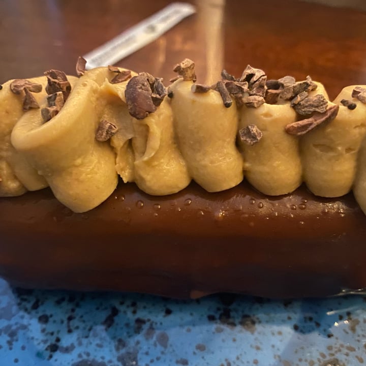 photo of Coco Cuina Viva Churro de chocolate, avellanas, plátano y pasión shared by @vallierblondie on  27 Apr 2022 - review
