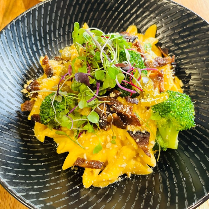 photo of Kaylee's Eatery Vegan Mac And Cheese shared by @reshmikhan on  16 Apr 2022 - review