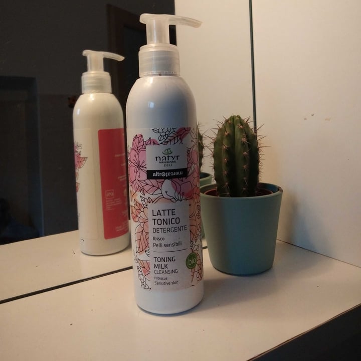 review photo of Natyr Latte tonico detergente shared by @ericamotto on 04 Oct 2021 - review