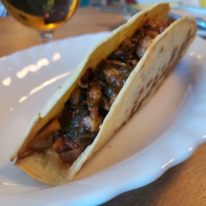 photo of Bar La Hormiga Tacos veganos shared by @nesiloura on  29 Jan 2023 - review