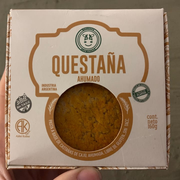 photo of Felices Las Vacas Questaña Queso Vegano Ahumado shared by @veganizarte on  11 Aug 2021 - review