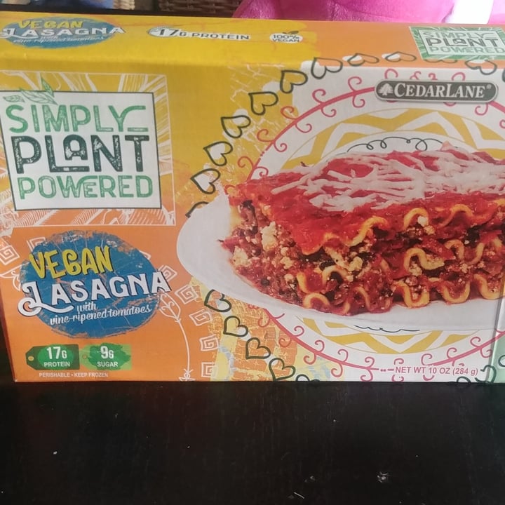 review photo of Cedarlane Vegan Lasagna shared by @unsoundunicorn on 14 Jan 2021 - review