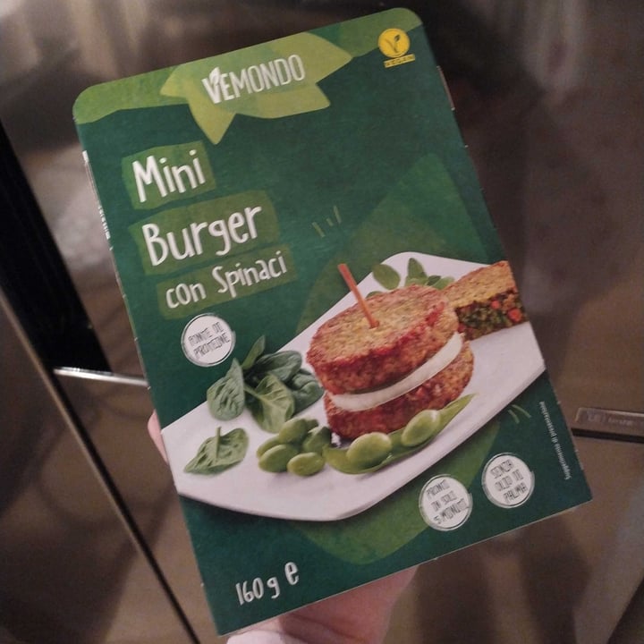 photo of Vemondo Mini burger con spinaci shared by @lallicap on  05 May 2022 - review
