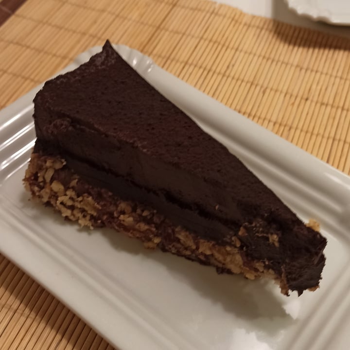 photo of Peas Vegan & Raw Food Raw vegan chocolate tart shared by @annamiou on  30 Jan 2022 - review