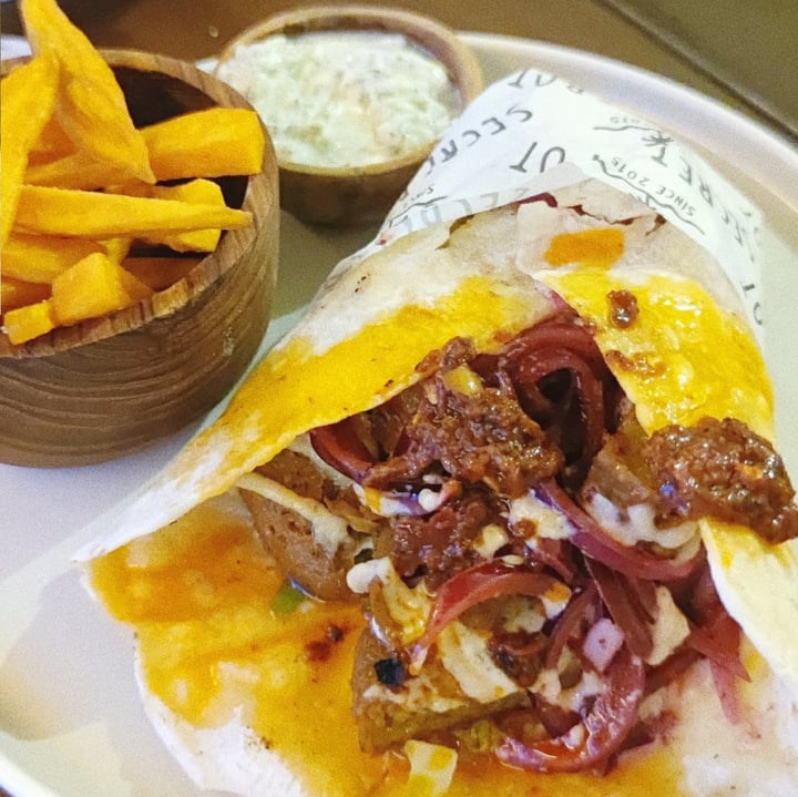 review photo of Peloton Supershop Shawarma shared by @humanimal on 28 Feb 2021 - review