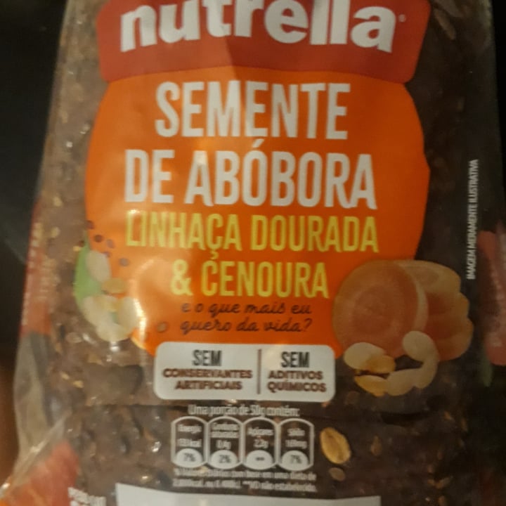 photo of Nutrella pao semente de abobora linhaça dourada e cenoura shared by @daniro on  13 May 2022 - review