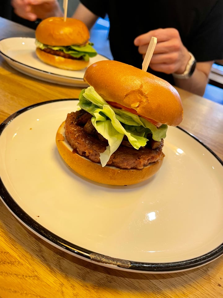 review photo of Mam-Mam Burger Hamburger Vegan shared by @tesario on 23 Mar 2022 - review