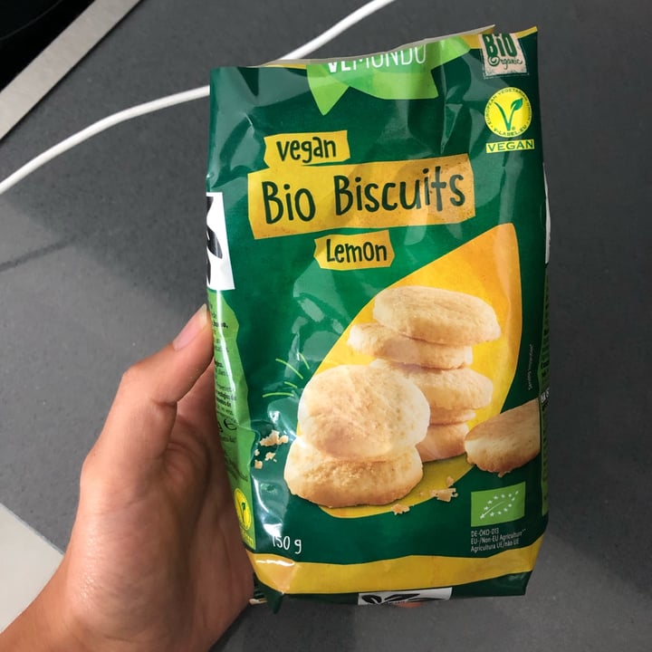photo of Vemondo Bio biscuits lemon shared by @martinadibernardo on  12 Jun 2022 - review