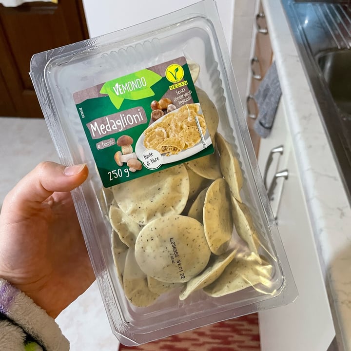review photo of Vemondo Medaglioni ai funghi shared by @sssofissofisofi on 10 Dec 2021 - review