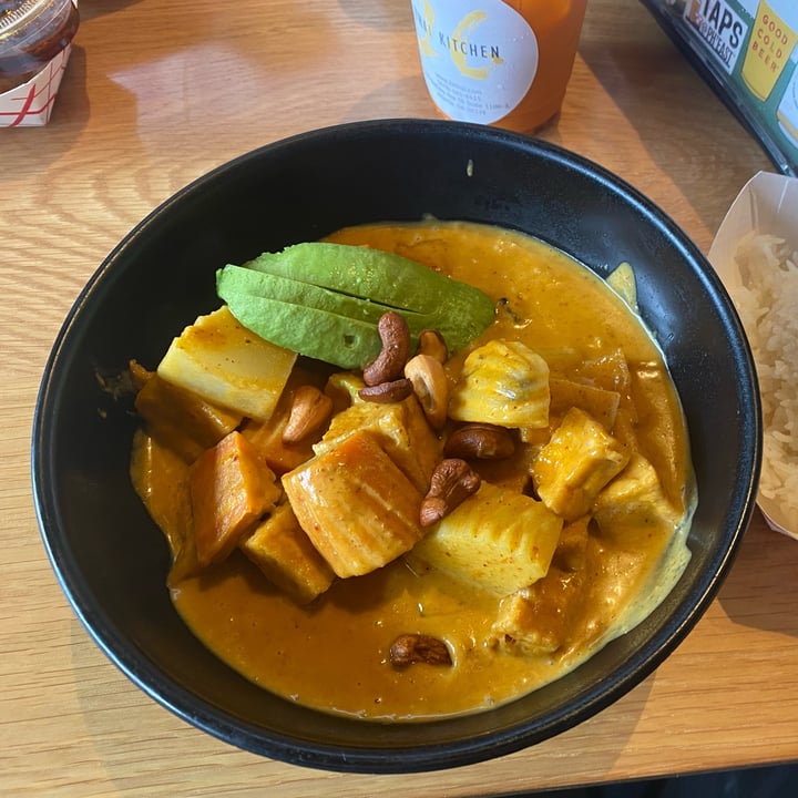 photo of 26 Thai Kitchen & Bar (Buckhead) Masama curry with tofu shared by @santo-vegano on  28 Apr 2022 - review