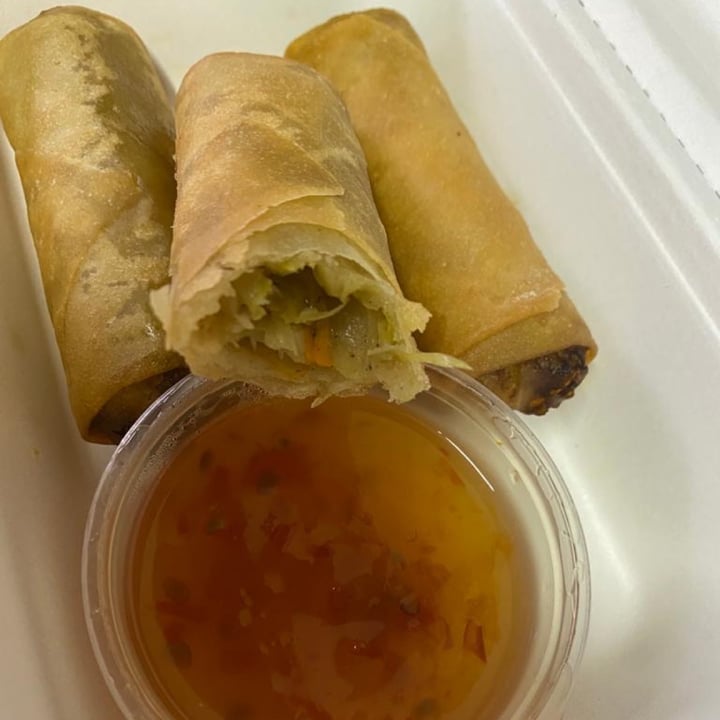 photo of Momo Ando Spring rolls stir fried greens shared by @ftc on  22 Sep 2020 - review