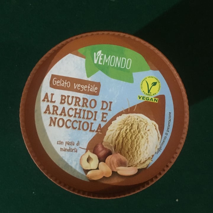 photo of Vemondo Gelato al burro di arachidi e nocciola shared by @mims26 on  06 Sep 2022 - review