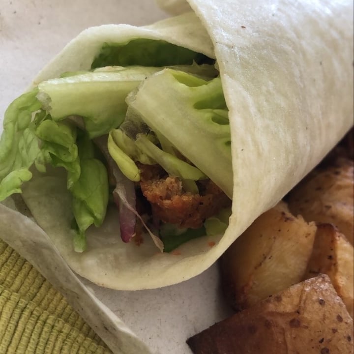 review photo of Estilo Veggie Wrap shared by @martinaveggie on 27 Jul 2021 - review