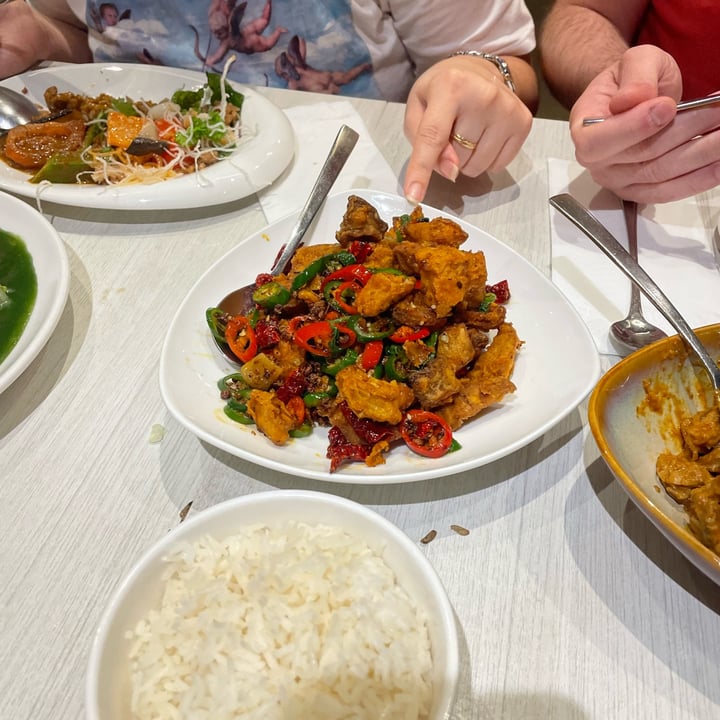 review photo of Whole Earth Mala Crispy Oyster Mushrooms shared by @nineteenauroras on 23 Sep 2022 - review