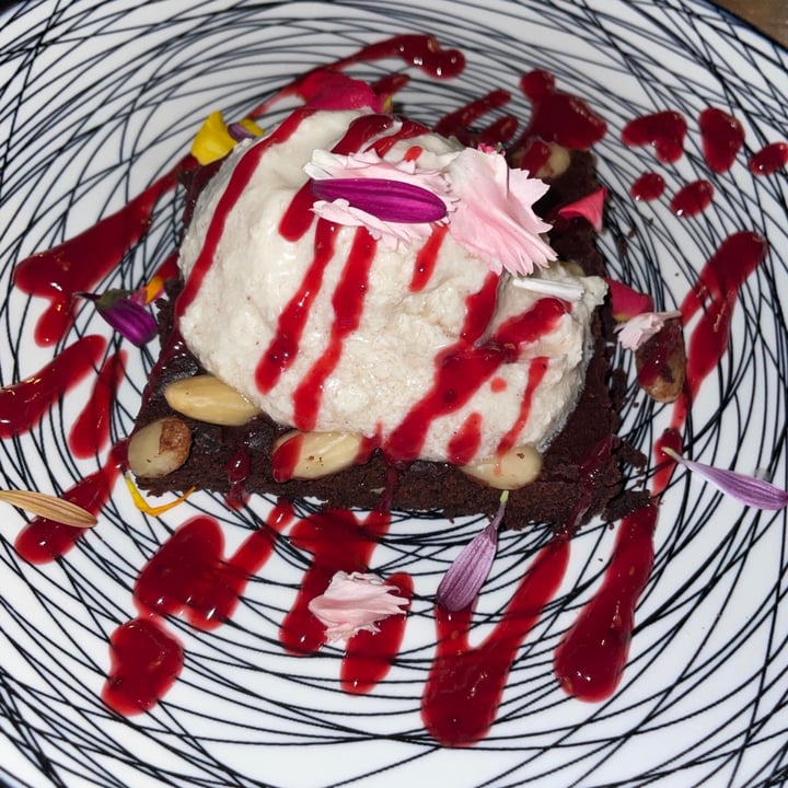 photo of MESTIZA - plant based restaurant Brownie with coconut Icecream shared by @sophievv on  20 Jun 2021 - review
